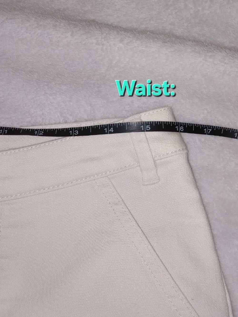 AnyBody Women’s Cropped Pants Size 10P Ivory Pull-On Wide Leg Crop Casual